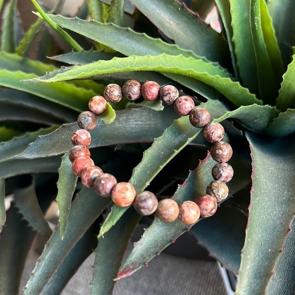 Handmade Leopard Jasper natural stone stretch bracelet, size S/M - Picture 2 of 4